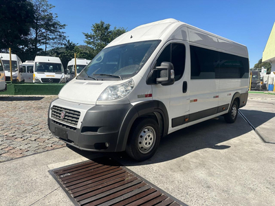 Fiat Ducato 2.3 Executivo (15l) 5p 6 marchas