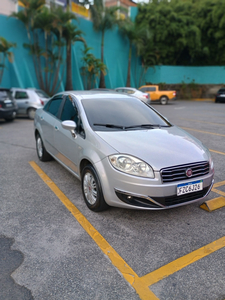 Fiat Linea 1.8 16v Essence Flex Dualogic 4p