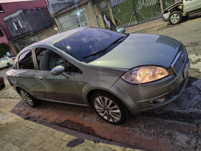 Fiat Linea 1.9 16v Absolute Flex Dualogic 4p