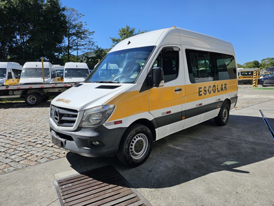 Mercedes-Benz Sprinter Van 28 Lugares ônibus