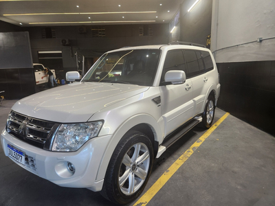 Mitsubishi Pajero Full 3.2 Hpe Aut. 5p