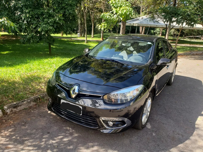 Renault Fluence 2.0 Privilège X-tronic Hi-flex 4p