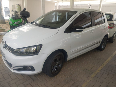 Volkswagen Fox 1.6 Connect Total Flex 5p