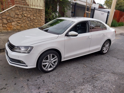 Volkswagen Jetta 2.0 Tsi Highline (mx) 4p