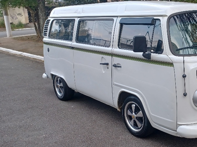 Volkswagen Kombi 1.4 Total Flex 3p