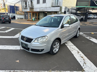 Volkswagen Polo Polo SPORTLINE 1.6 Mi Total Flex 8V 5p