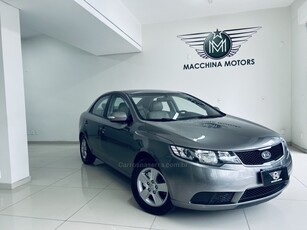 CERATO 1.6 EX2 SEDAN 16V GASOLINA 4P MANUAL 2011