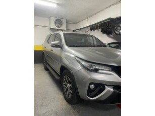 Toyota SW4 2.8 TDI SRX 7L 4x4 2016