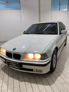 BMW i3 323TI COMPACT 2.5 24V