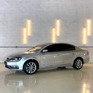 Volkswagen Passat TB 2.0 FSI/TSI 211cv Tiptronic 4p