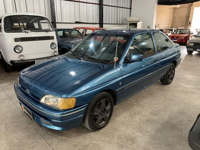 ESCORT 1.8 GHIA 8V GASOLINA 2P MANUAL 1993