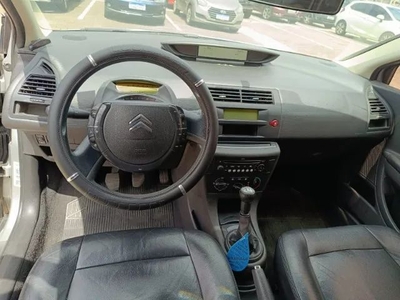 I/Citroen C4 Hatch GLX 16