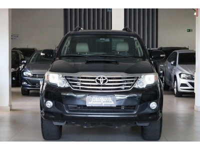 Toyota SW4 SRV 3.0 TDI 4X4 (5 Lugares) 2013