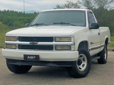 Chevrolet Silverado Pick Up Conquest 4.1 1998