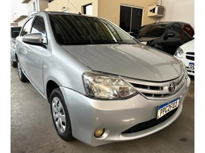 Toyota Etios Hatch Etios XS 1.5 (Flex) 2015