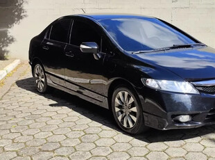 Honda Civic 1.8 Lxl Couro Flex 4p