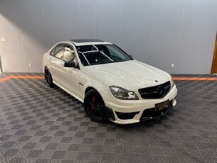 Mercedes-Benz Classe C AMG C 63 AMG 6.2 V8 2012