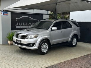 Toyota SW4 SRV 3.0 TDI 4X4 (5 Lugares) 2012