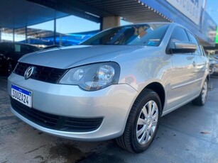 Volkswagen Polo Sedan 1.6 8V (Flex) 2013