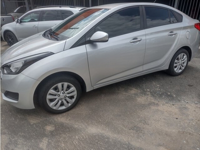 Hyundai HB20S 1.6 Comfort Plus blueMedia 2017