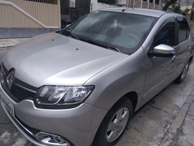 Renault Logan Dynamique 1.6 8V 2015