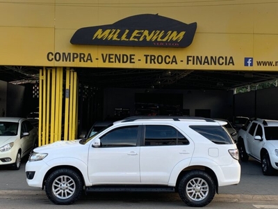 Toyota SW4 SRV 3.0 4X4 (7 Lugares) 2013