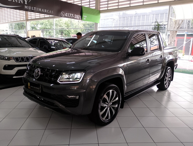 Volkswagen Amarok 3.0 Highline Extreme Cab. Dupla V6 4x4 Aut. 4p