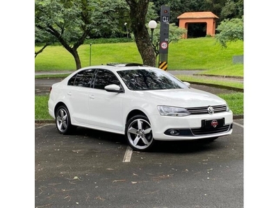 Volkswagen Jetta 2.0 TSI Highline DSG 2013