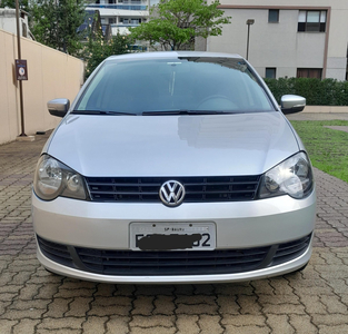 Volkswagen Polo Sedan 1.6 Vht Total Flex 4p