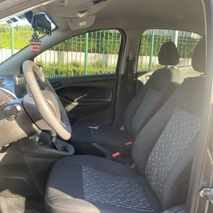 Ford Ka sedan 1.0