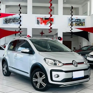 Volkswagem UP! 1.0 TSI E-Flex Cross 2018 Prata