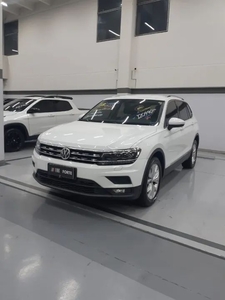 Volkswagen Tiguan ALLSPACE CL 4P