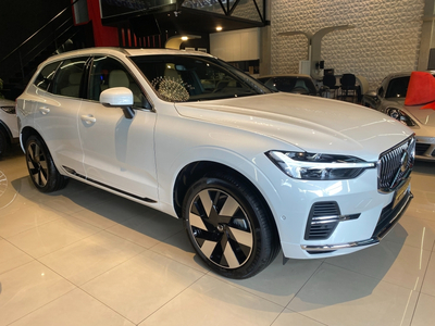 Volvo XC60 VOLVO XC60 ULTIMATE T8 RECHARGE PLUG IN