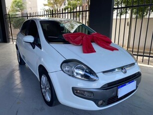 Fiat Punto Essence 1.6 16V (Flex) 2016