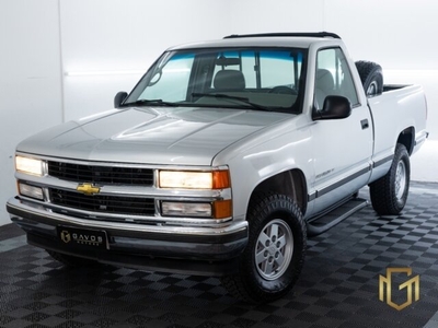 Chevrolet Silverado Pick Up DLX 4.1 1997