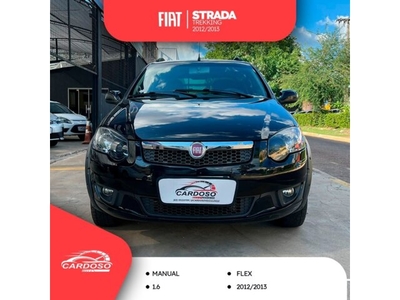 Fiat Strada Trekking 1.6 16V (Flex) (Cabine Dupla) 2013
