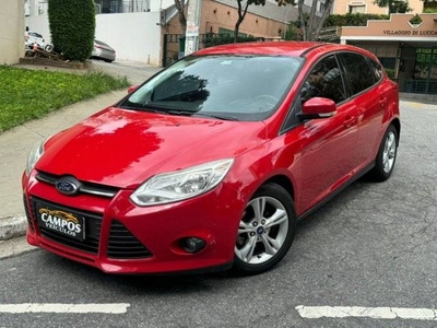 FOCUS HATCH Vermelho 2014