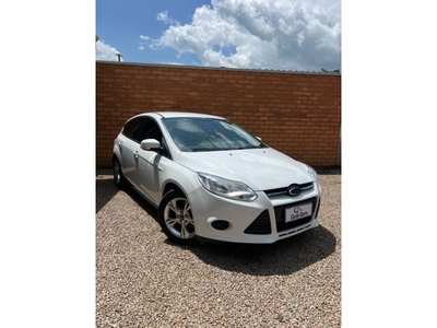 Ford Focus Hatch S 1.6 16V TiVCT PowerShift 2015
