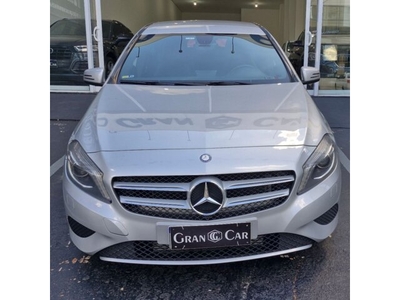 Mercedes-Benz Classe A 200 Urban 1.6 DCT Turbo 2015