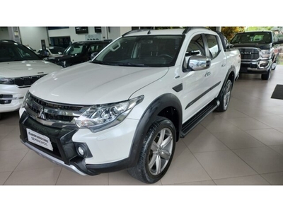 Mitsubishi L200 Outdoor L200 Triton Outdoor 2.4 D HPE-S 4WD (Aut) 2021