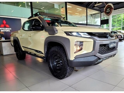 Mitsubishi L200 Triton Savana 2.4 D 4WD (Aut) 2024