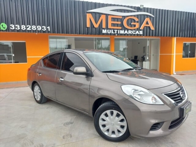 NISSAN Versa 1.6 16V SV 2014