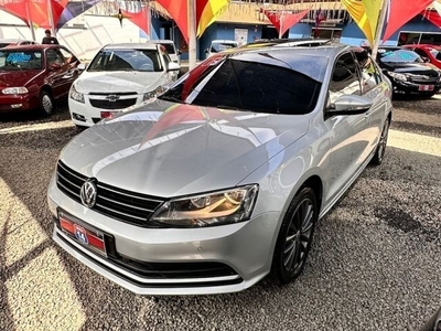 Volkswagen Jetta 2.0 Comfortline Tiptronic (Flex) 2016