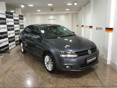 Volkswagen Jetta 2.0 TSI Highline DSG 2013