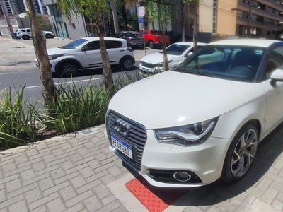 Audi A1 1.4 Tfsi Attraction S-tronic 3p