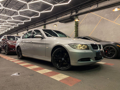 BMW Serie 3 330I TOP 4P