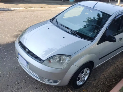 Ford Fiesta Sedan 1.0