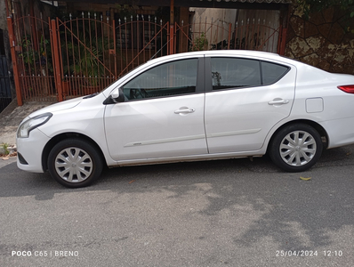 Nissan Versa 1.0 12v 4p