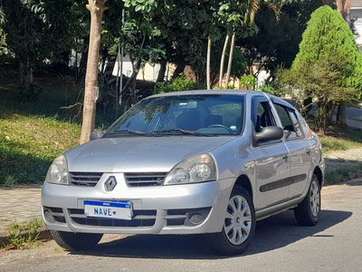 Renault Clio Clio Sed. Authentique Hi-Flex 1.0 16V 4p