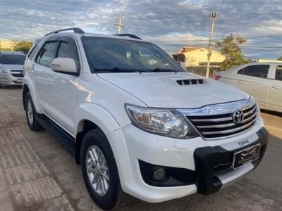 TOYOTA HILUX SW4